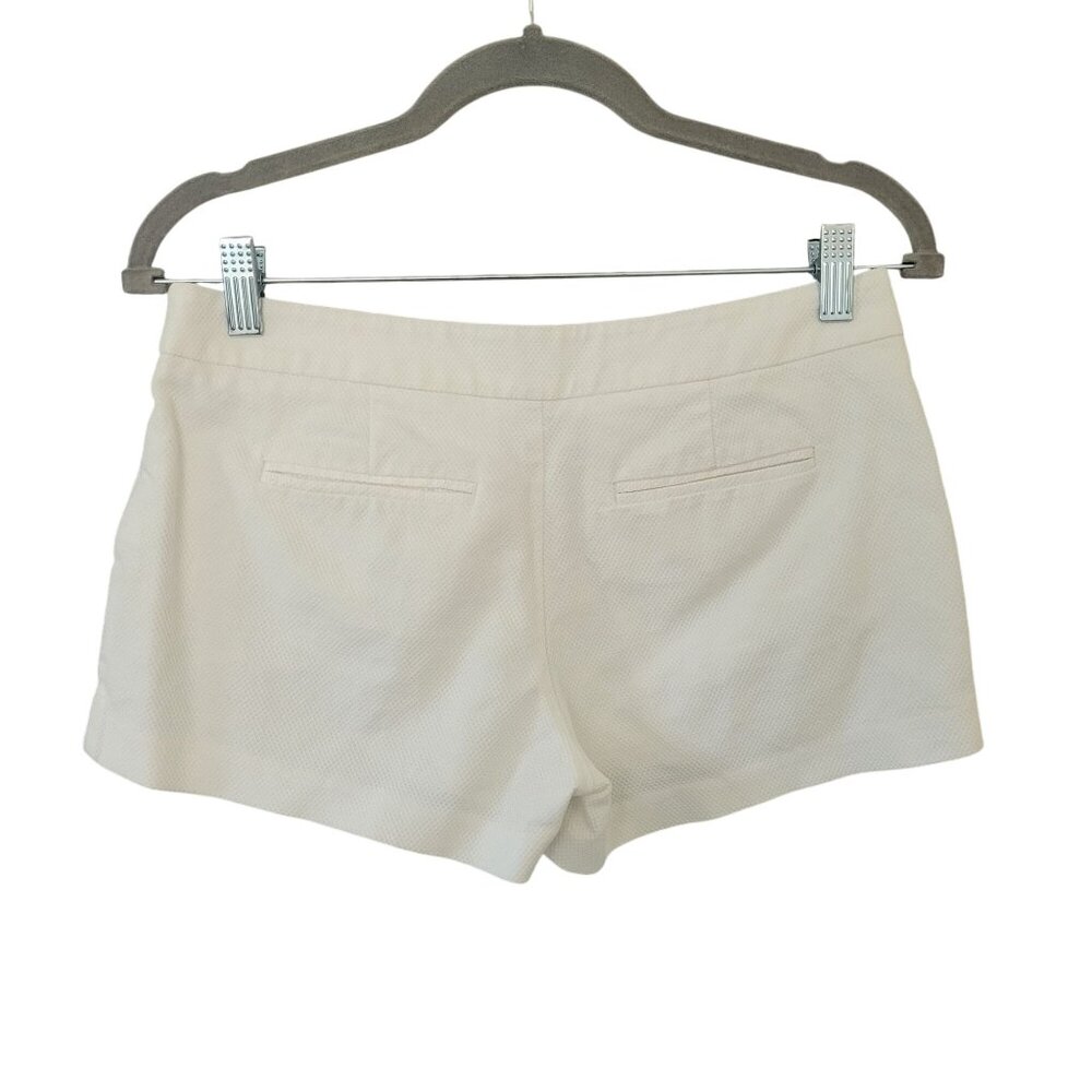 Joie Textured Low Rise Shorts Womens Size 0 White Cotton Blend 3" Inseam Pockets - Picture 2 of 8